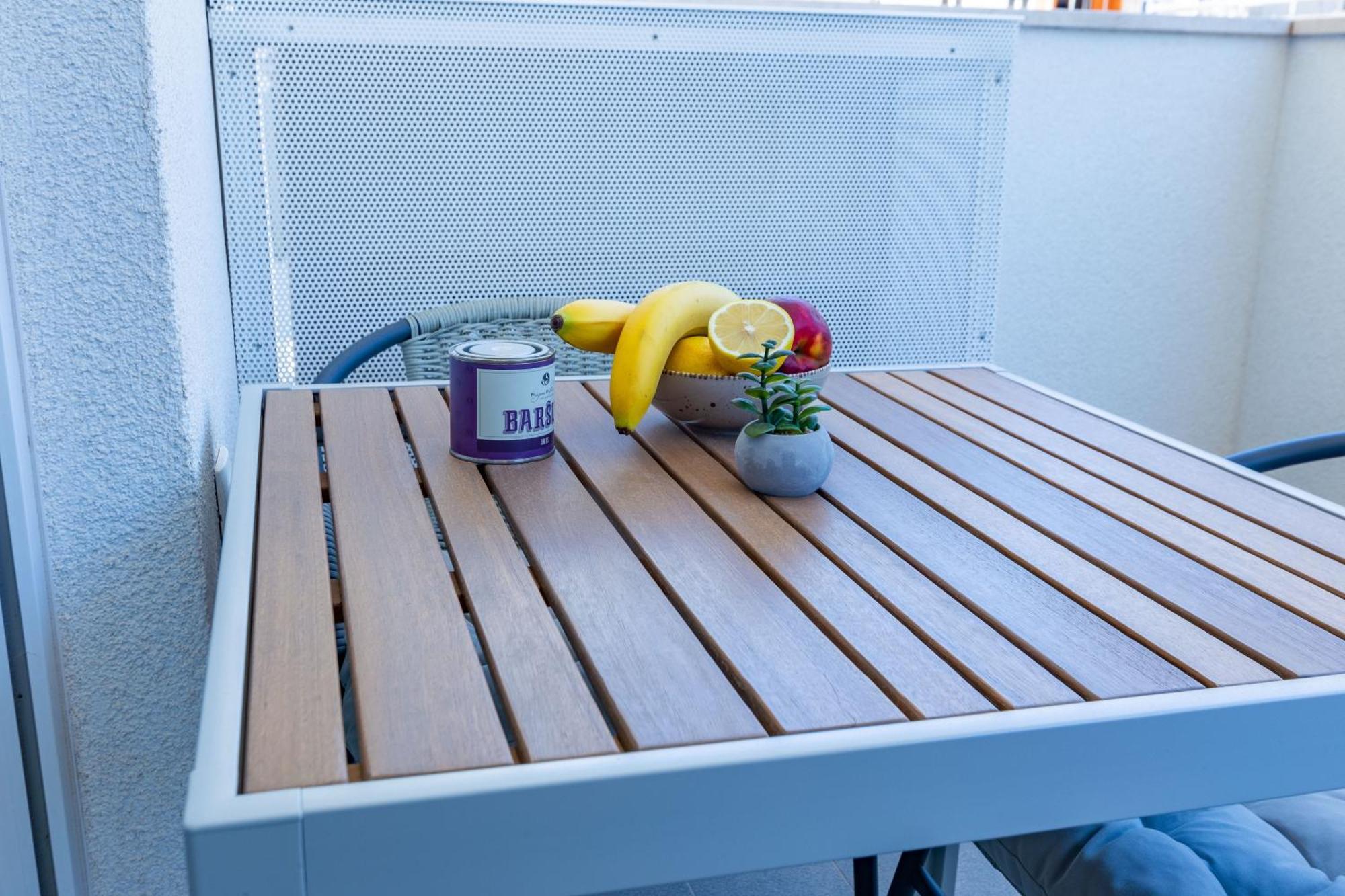 Campanula Apartment With Balcony ザダル エクステリア 写真